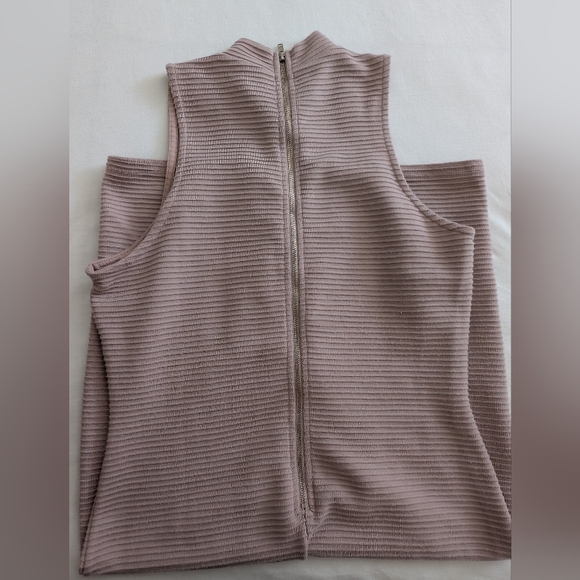 Dress - Picture 5 of 5